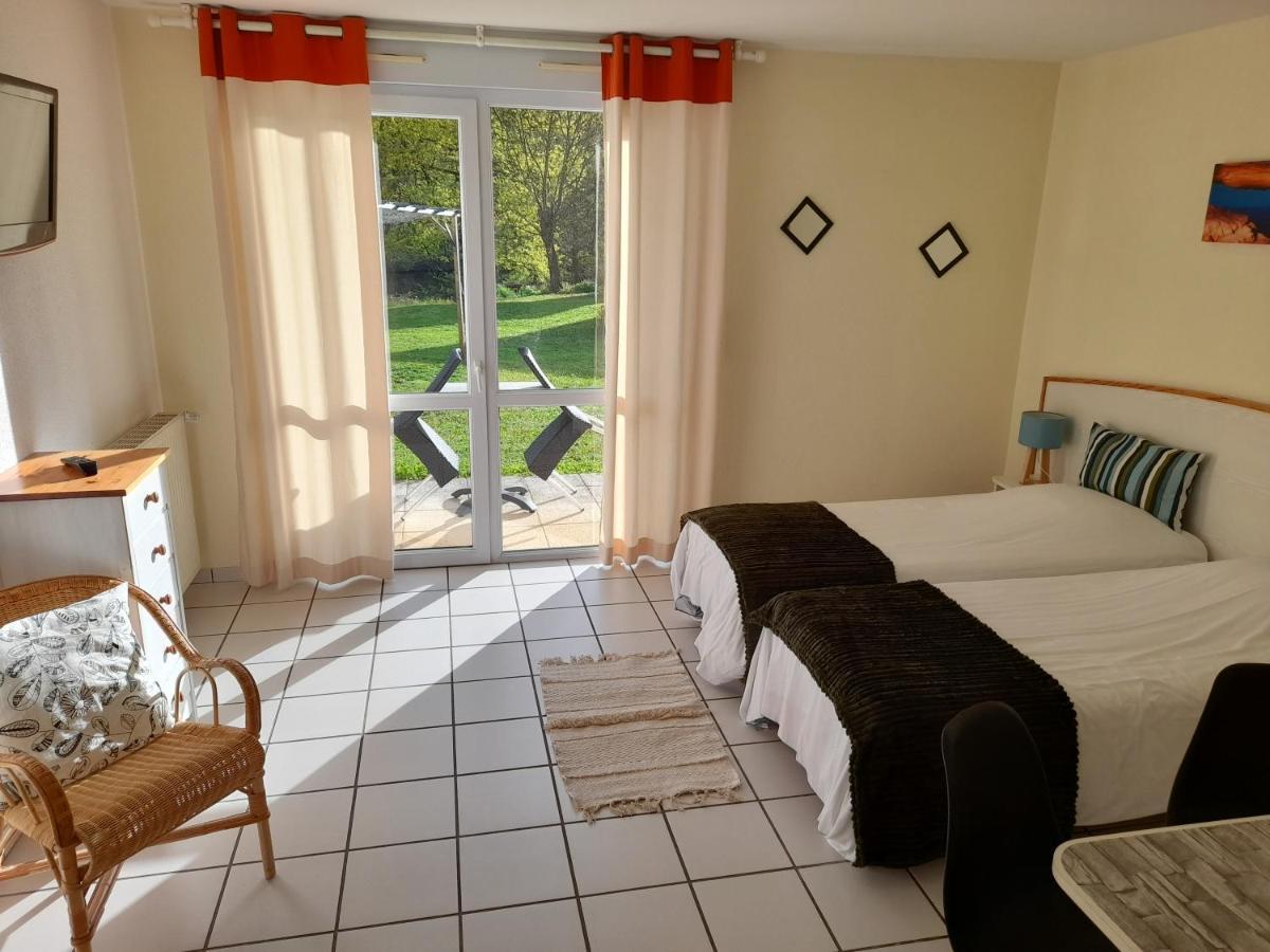 Hotel De L'Ile D'Amour Langeac ภายนอก รูปภาพ
